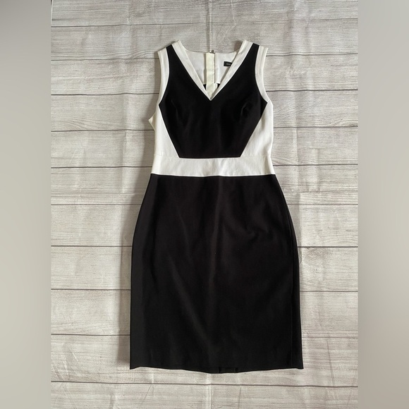 NWT Banana Republic Black and White Sloan Sheath Dress 8P - Picture 4 of 8